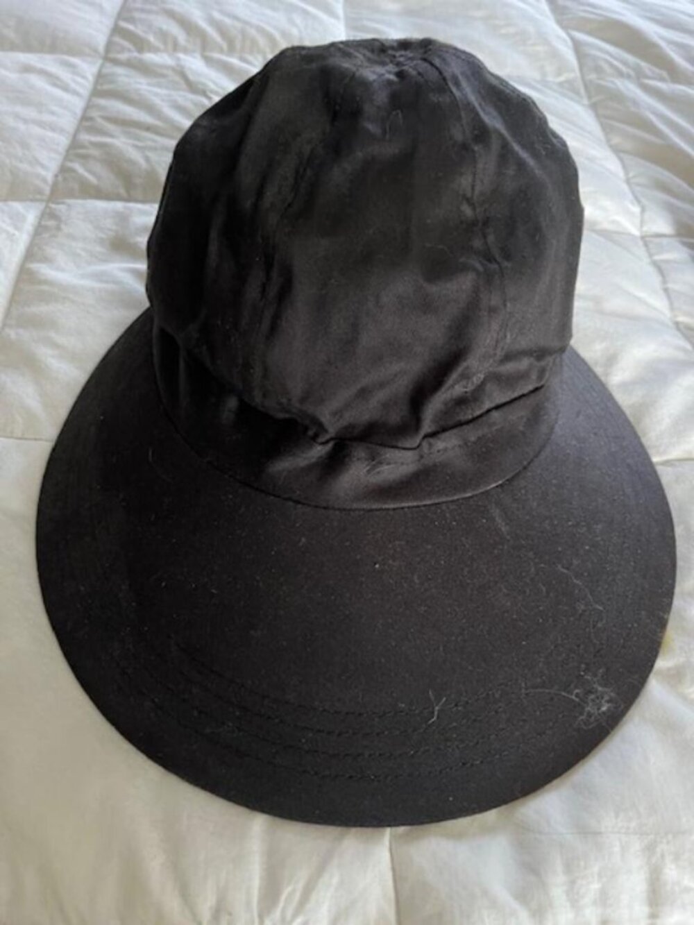 Black Womens Garden Bonnet with Visor and Adjustable Bow/Never Worn